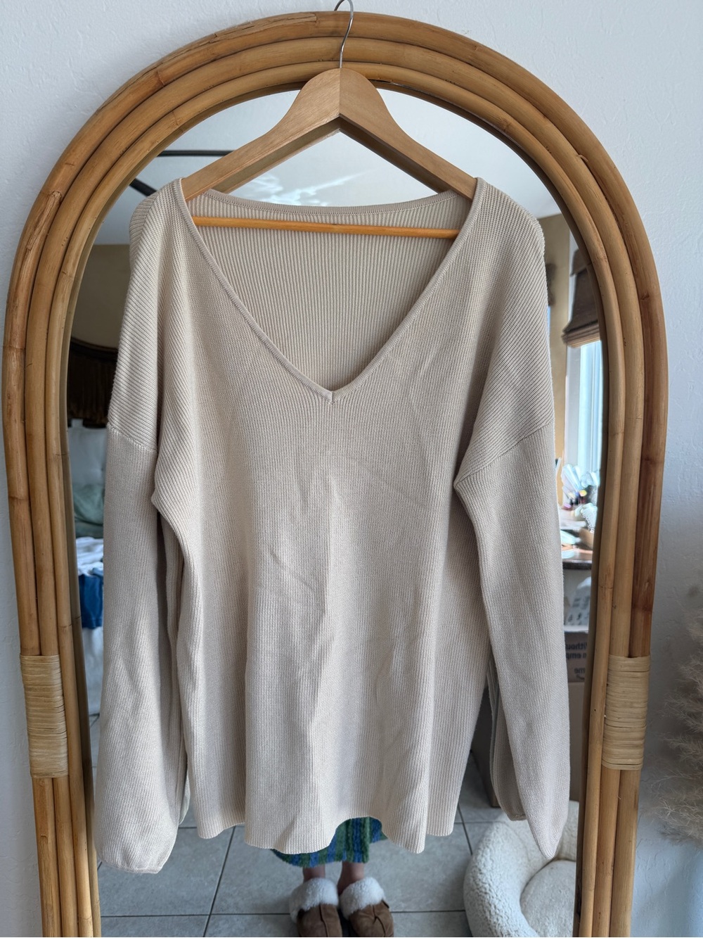 Everyday V-Neck Sweater in Light Beige